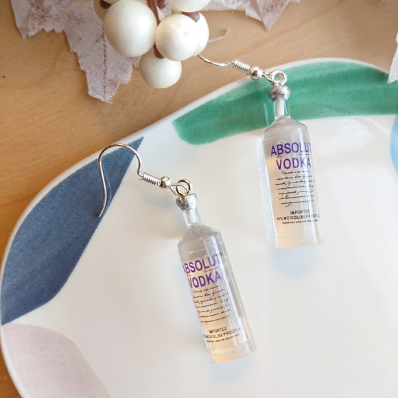 Unique Design//Absolut Vodka Bottle Drop Earrings - Picture 3 of 4